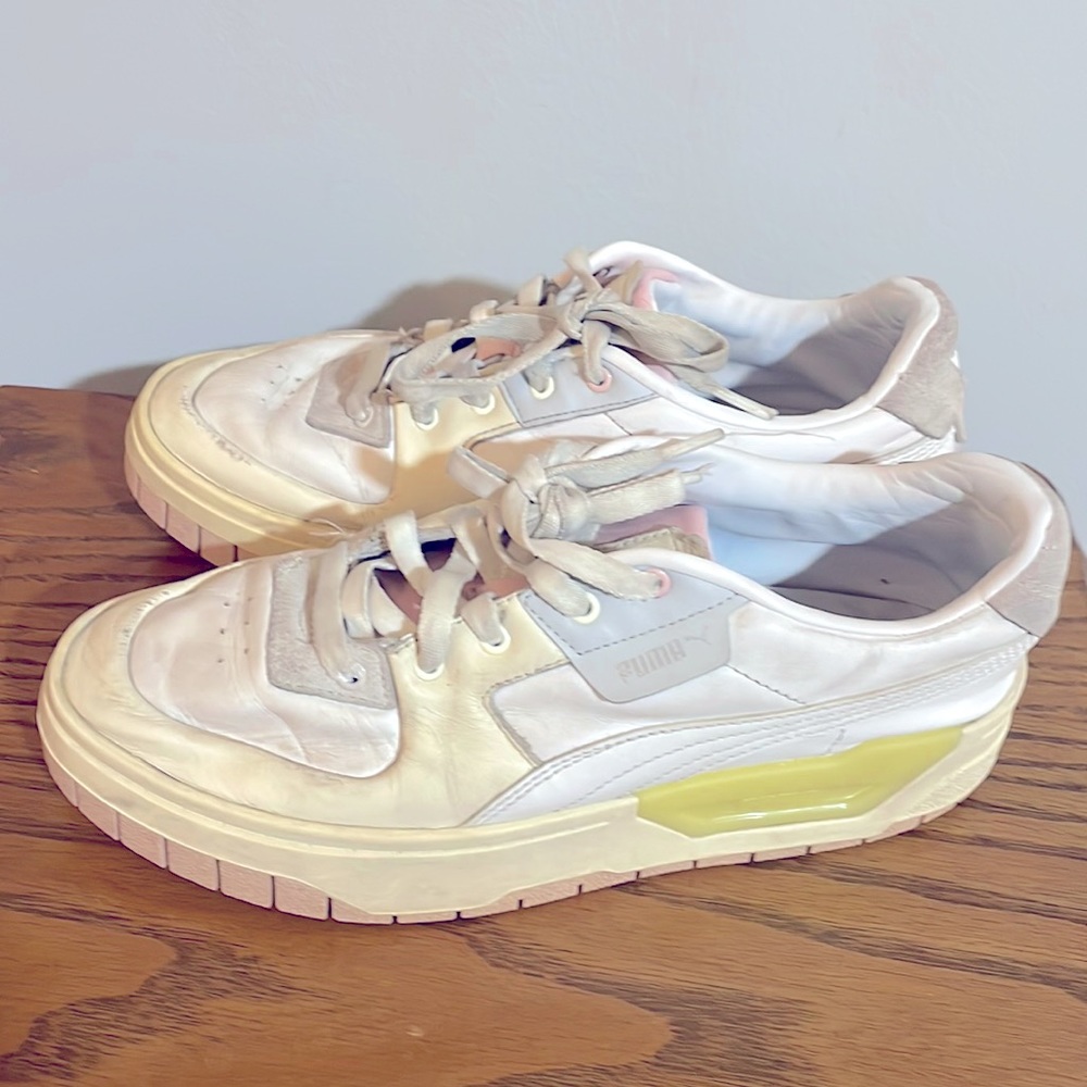 Women's Puma sneakers